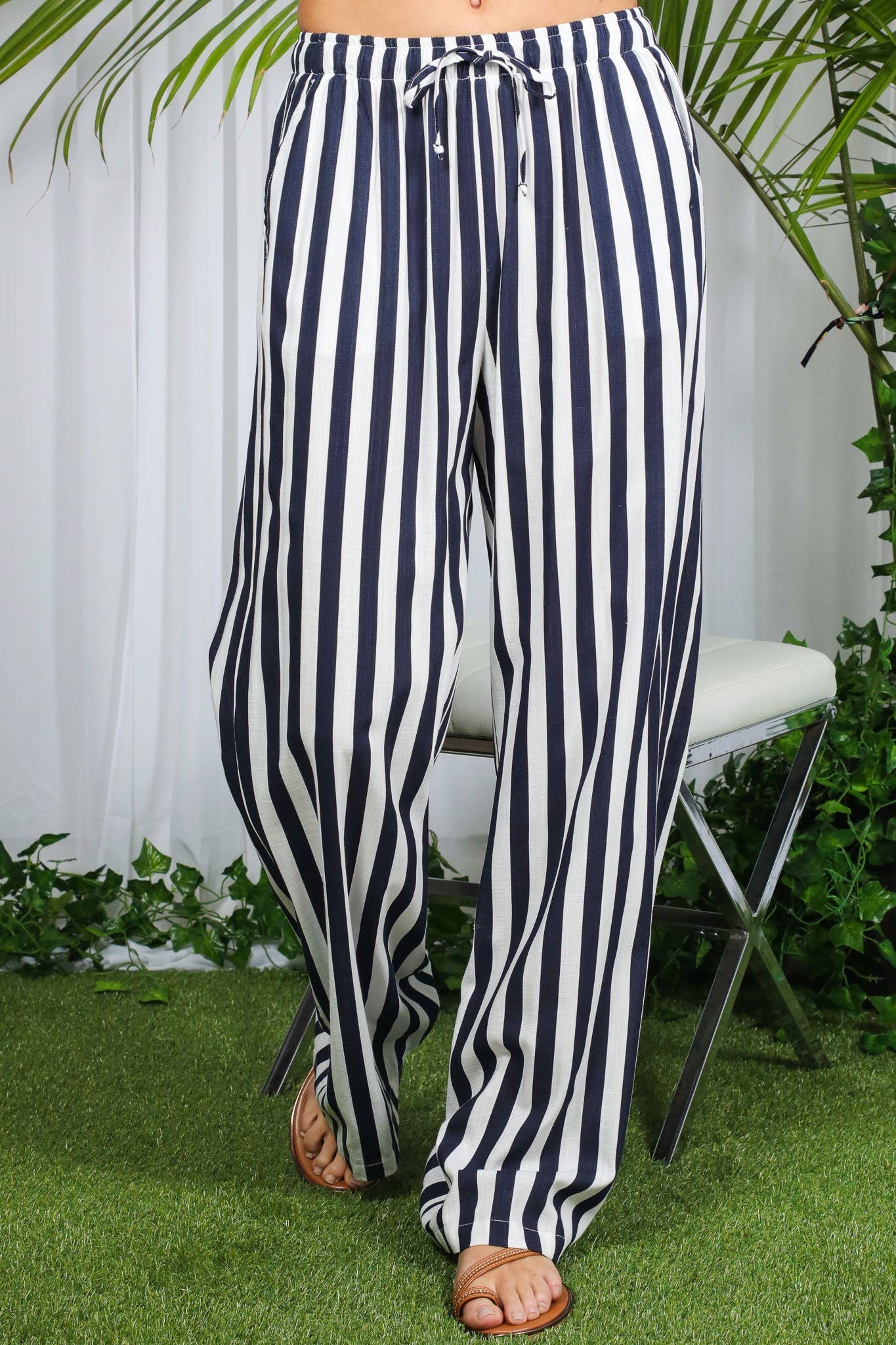 High-Rise Smocked Band Pocket Detail Stripe Pants VP82353