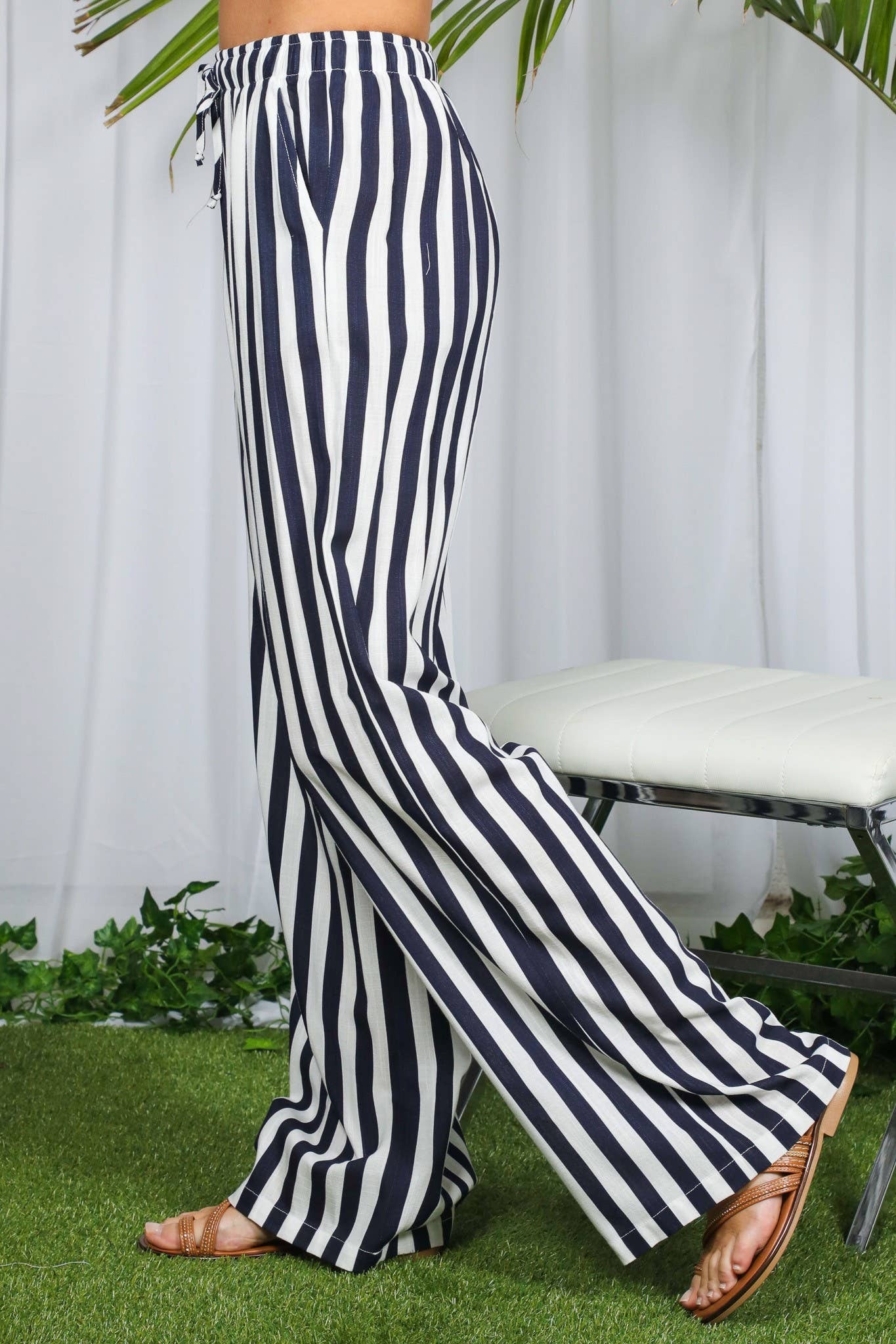 High-Rise Smocked Band Pocket Detail Stripe Pants VP82353